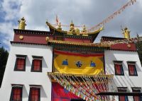 藏族寨、